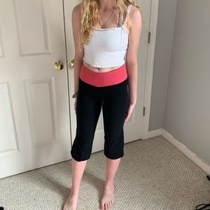 Lululemon Crop Flare legging Sz Small